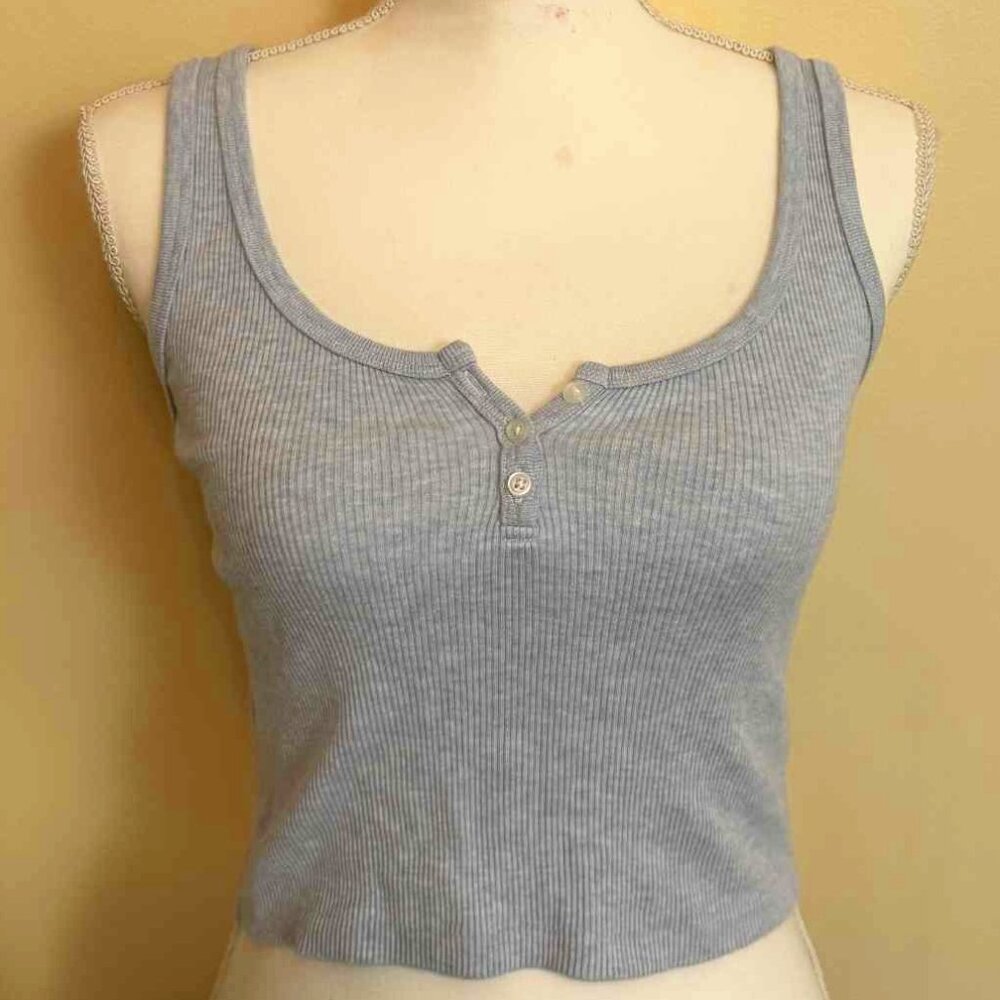 Light blue tank top - Picture 1 of 2